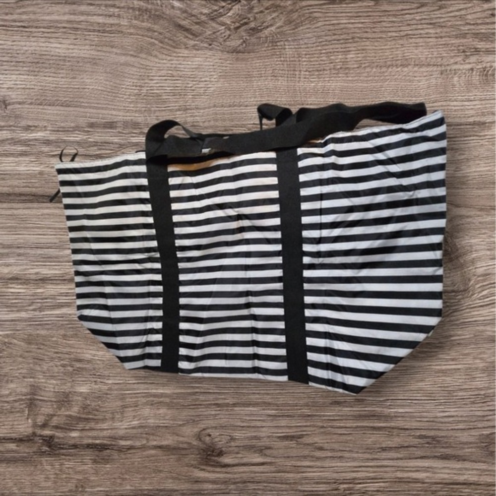 Victoria's Secret VSX Sport Tote Bag Neon Pink Black White Striped 22758410 NWT - Picture 3 of 4